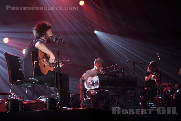 JOSE GONZALEZ - 2014-11-01 - PARIS - Grande Halle de La Villette - 